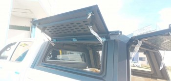 Hard Top Metálico Toyota Hilux Revo/Rocco con ventanas abatibles